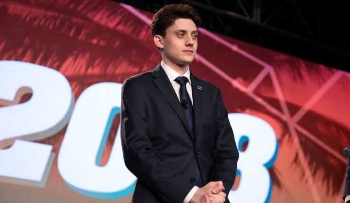 Kyle Kashuv Bio